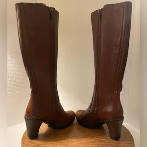 Timberland Tall Brown Gusseted Stratham Heights Genuine Leather Boots - 6.5 thumbnail 8
