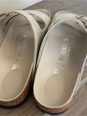 Birkenstock Arizona Big Buckle High Shine Sandals in Oyster NWOT thumbnail 6