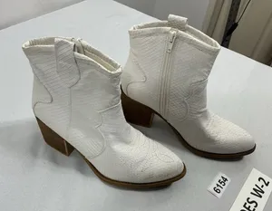 Womans Dirty Laundry Western Style Ankle Boots 7.5 M Eu 38 Side Zip Block Heel thumbnail 1