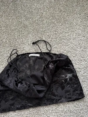 Abercrombie & Fitch Black Floral Burnout Velvet Cami Tank thumbnail 4