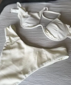 Sexy White Ribbed Push thumbnail 4
