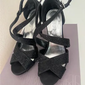 Jennifer Lopez Black Strappy Crystal Accent Heels thumbnail 9