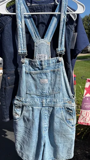 Levi’s Overalls thumbnail 1
