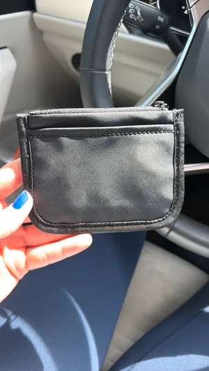 Lululemon True Identity Card Case Black thumbnail 2