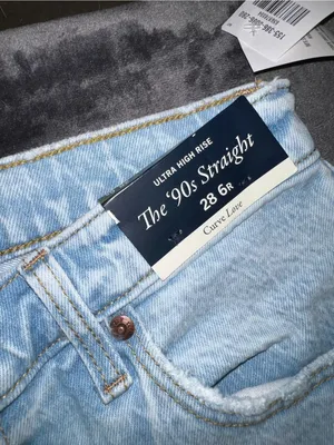 Abercrombie & Fitch Curve Love Ultra High Rise 90s Straight Jean Size 28 (6 Reg) thumbnail 10