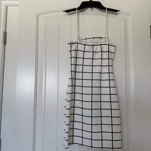 🤍 Y2K SHEIN Black & White Grid Print Spaghetti Strap Mini Dress | Monochrome Windowpane Bodycon Tube Dress | Coquette Minimalist XS thumbnail 2