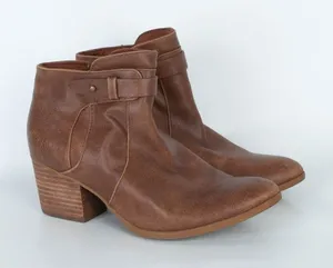 BearTraps Womens Nanette Ankle Boots Size 8M Tan Side Zip Casual‎ Workwear thumbnail 1