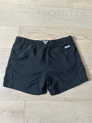Columbia Black Shorts Women’s Large thumbnail 5