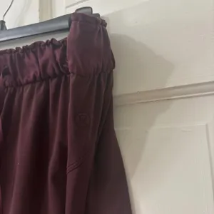 Lululemon Keep Moving Pant 14 Burgundy High Rise Athletic Luxtreme LW5CRBS thumbnail 6