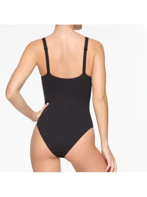 Skims NAKED SCOOP BRIEF BODYSUIT Color: Onyx NWT XXS thumbnail 6