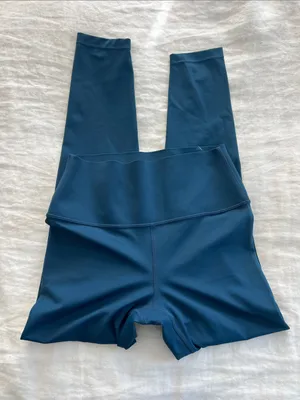 Carbon38 Diamond Compression High Rise Leggings in Blue Size M $98 thumbnail 1