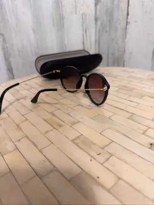 Isaac Mizrahi Round Sunglasses Womens Black Gold Wire Temples Gradient Lens thumbnail 6