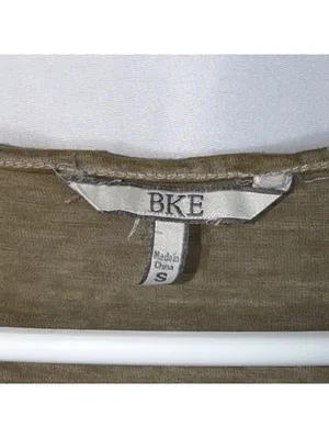 BKE Olive Lace Up V-Neck T-Shirt Size S thumbnail 6