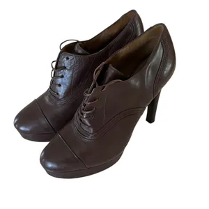 Eli Tahari Winston Lace Up Brown Leather Heeled Booties Size 7 (37.5) thumbnail 2