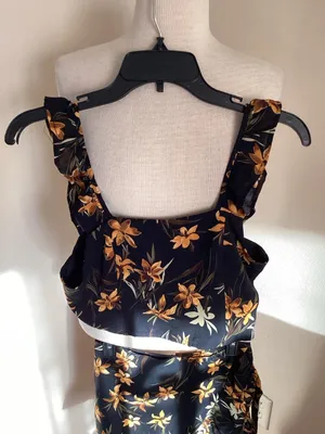 Pink Lily Two-Piece Black and Yellow Floral Crop Top and Ruffle Mini Skirt Set thumbnail 2