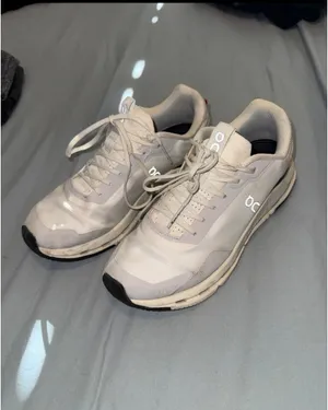 On Cloud Women’s Cloudnova Form Sneakers thumbnail 2