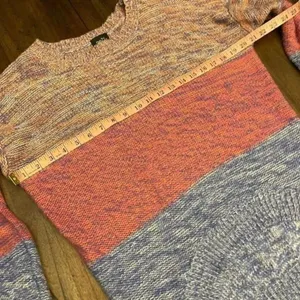 Women's Colorblock Sweater thumbnail 2