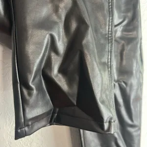 Abercrombie & Fitch Black Vegan Leather 90s Straight Pants Curve Love High Rise thumbnail 4