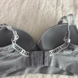 Victoria-s-secret Women's Grey Bra thumbnail 5