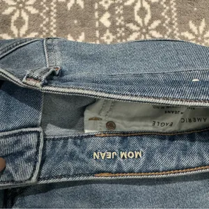 American Eagle Stretch High Rise Mom Jean Sz 18 90s Minimalist Casual‎ Normcore thumbnail 4