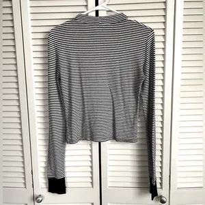 Urban Outfitters Black & White Long Sleeve Mockneck Crop Medium thumbnail 2