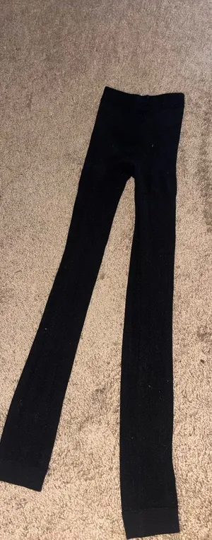Extremely stretchy black pants thumbnail 2