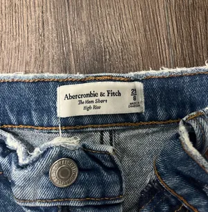 Abercrombie High-Rise Mom Shorts thumbnail 3
