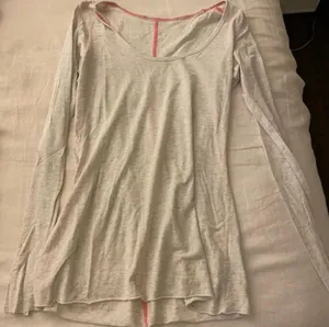 Lululemon Emerald Long Sleeve White  thumbnail 1