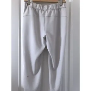 Lululemon On the Fly 7/8 Pant size 4 thumbnail 10
