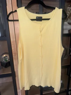 ASOS Design knit vest top butter pastel yellow sleeveless tank crewneck buttons thumbnail 8