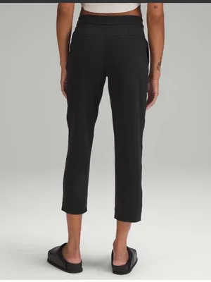 Lululemon Tapered Mid Rise Crop * Luxtreme 25” Sz 8 thumbnail 2