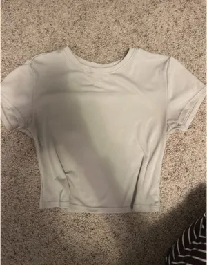 7Diamonds Cropped T Shirt Tan Size M thumbnail 5