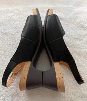 Lightweight peep toe sling back shoes Size 40 9.5 adjustable straps NWOT thumbnail 1