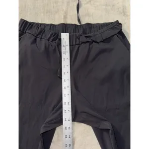 Lululemon Women's On The Fly Pants Black Mid Rise Travel Casual Size 8 thumbnail 8