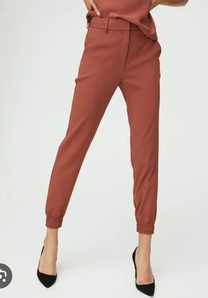 Aritzia Babaton Wade Jogger Slim Dress Pants Cider Gold thumbnail 1