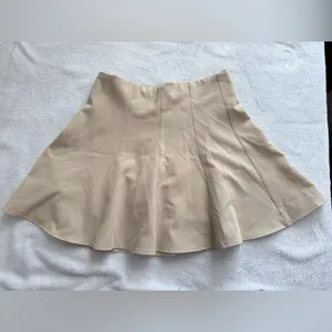 Beige A thumbnail 2