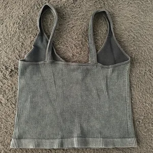 Bella Seamless size L ribbed tank Green Size L thumbnail 2