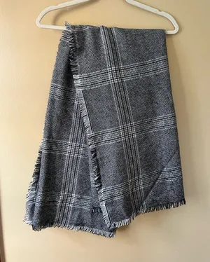 Gray Plaid Fringe Blanket Scarf thumbnail 1