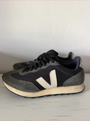VEJA Rio Branco Sneakers Womens 8 Black Gray Suede Mesh Retro Running Shoes thumbnail 4