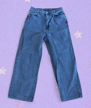 Pretty Little Thing Straight Leg Jeans thumbnail 1