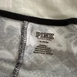 Victoria’s Secret Pink Women’s Medium Black White Fair Isle One Piece Pajama thumbnail 4