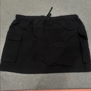 Black Mini Cargo Skirt with Pockets Size L thumbnail 2