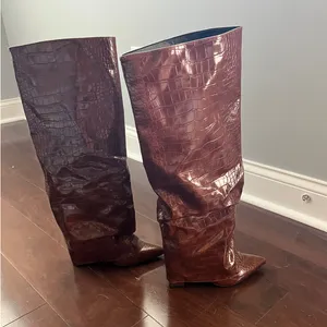 Boots Brown Size 7 thumbnail 1