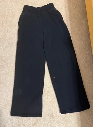 Lululemon Scuba Sweatpants Mid-Rise thumbnail 1