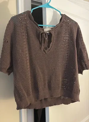 Universal Threads Short Sleeve Sweater thumbnail 1