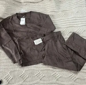 Barefoot Dreams Cozy Chic ULTRA light PJS thumbnail 2