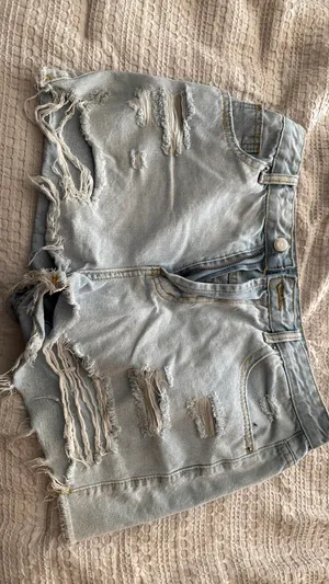Jean shorts thumbnail 1