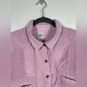 BDG‎ Urban Outfitters Pink Corduroy Cropped Jacket Women’s Large Button Front thumbnail 5