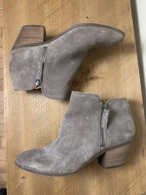 Frye Judith Zip Ankle Booties Boots Block Heel Size 8M taupe Grey Suede thumbnail 1