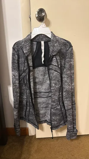 Lululemon Align Jacket thumbnail 3